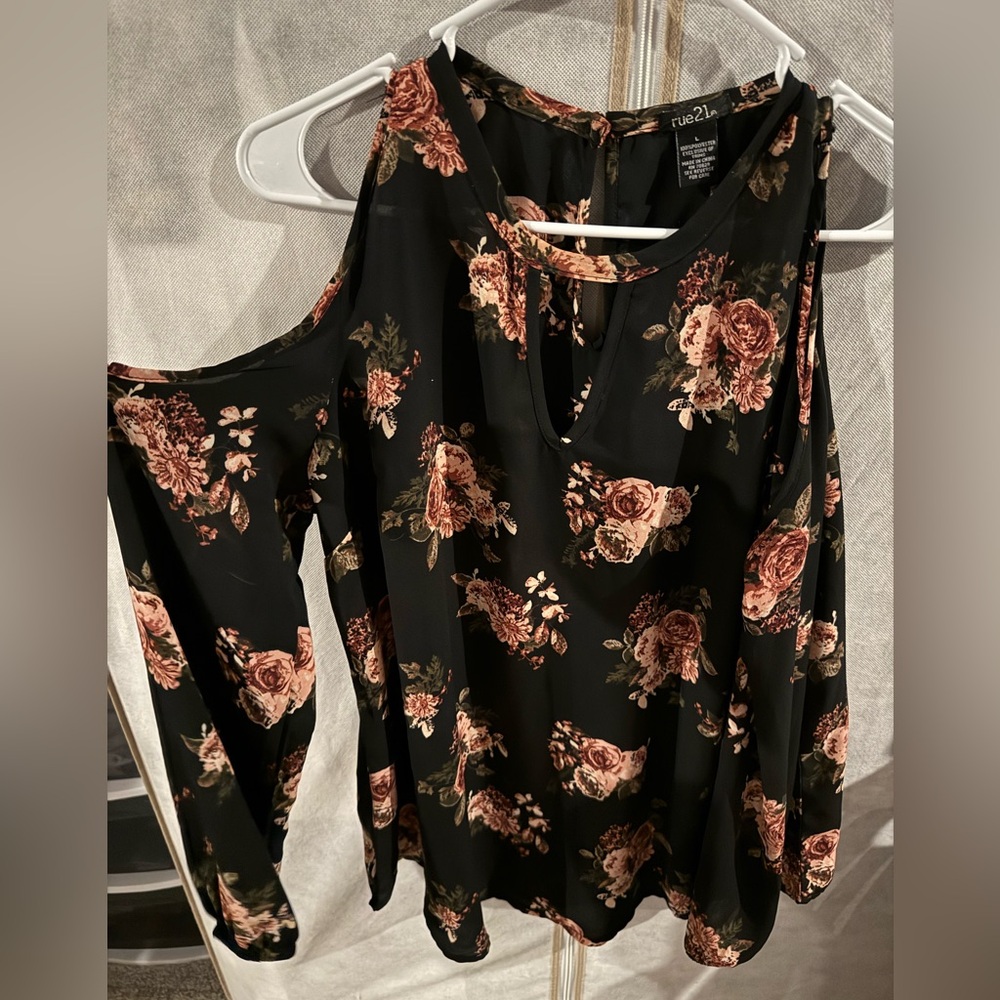 Floral long sleeve cold shoulder